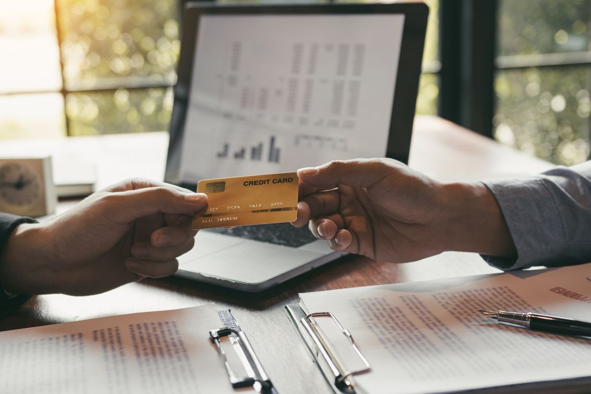 Credit Card Applications and Your Credit Score: Understanding the Impact
