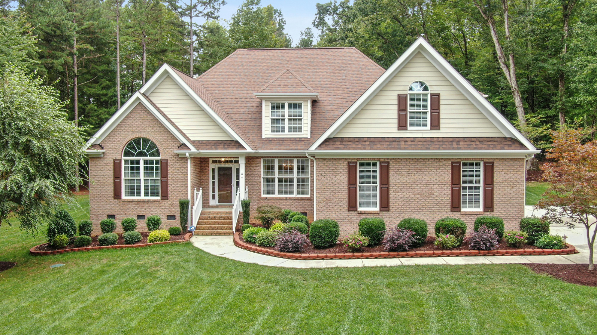 Relocate and Sell a House Fast Using These Right Selling Strategies